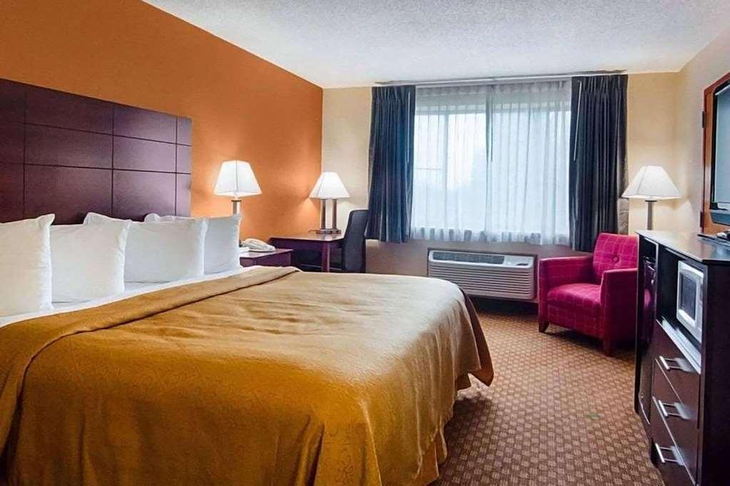 Super 8 By Wyndham Sturtevant Racine Rom bilde